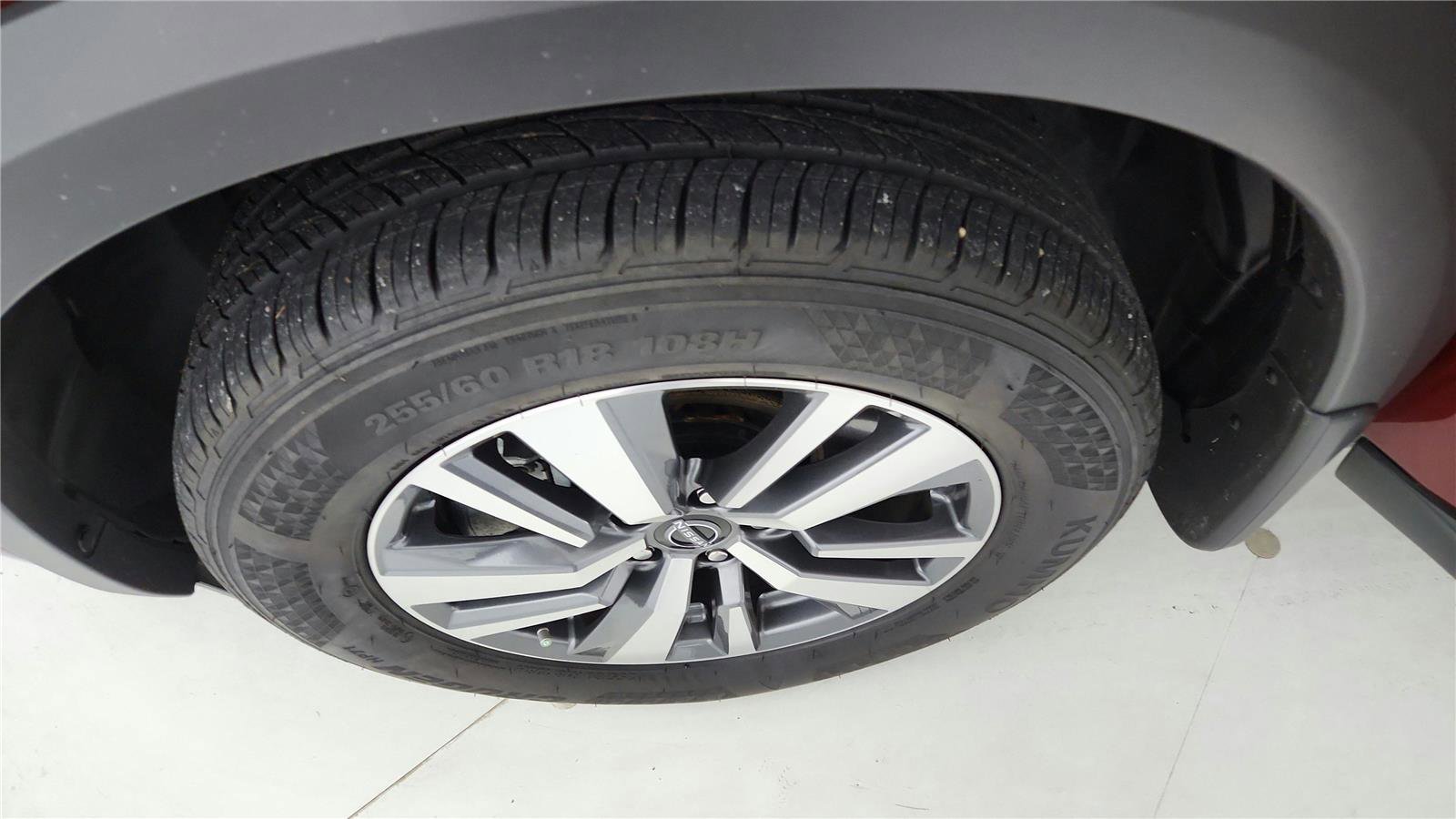 Used 2024 Nissan Pathfinder SL image 36