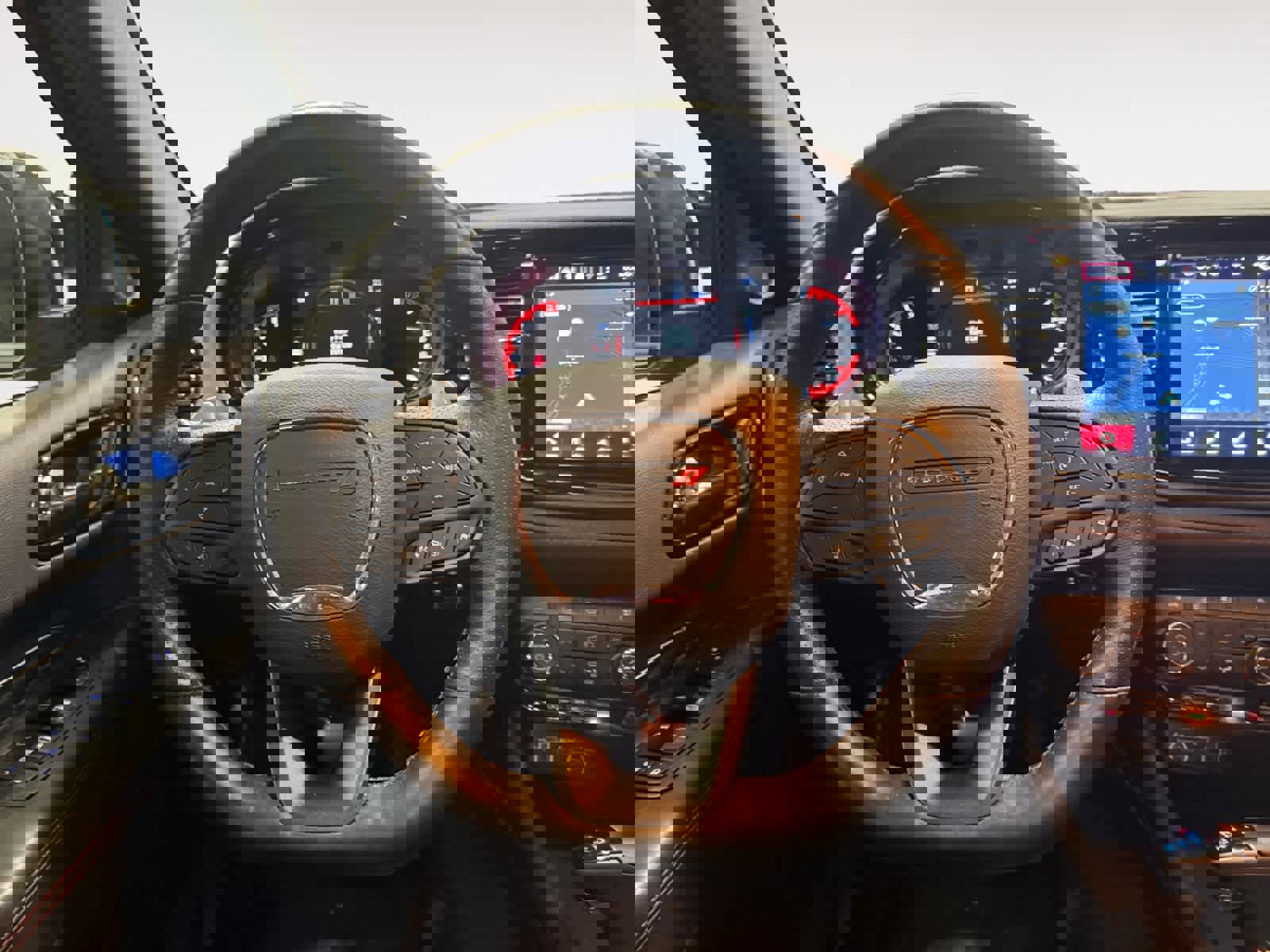 Used 2023 Dodge Durango GT image 13