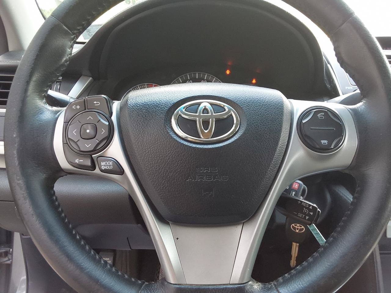 Used 2013 Toyota Camry SE FWD image 17