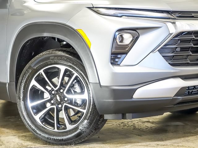 New 2026 Chevrolet TrailBlazer LT w/ LT Cold Weather Package AWD/4WD image 4