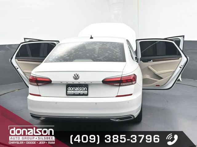 Used 2020 Volkswagen Passat 2.0T SEL image 24