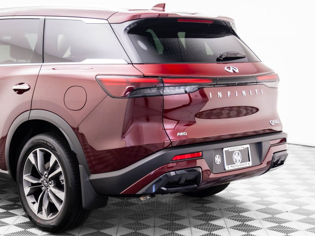 Certified 2025 INFINITI QX60 Luxe image 32