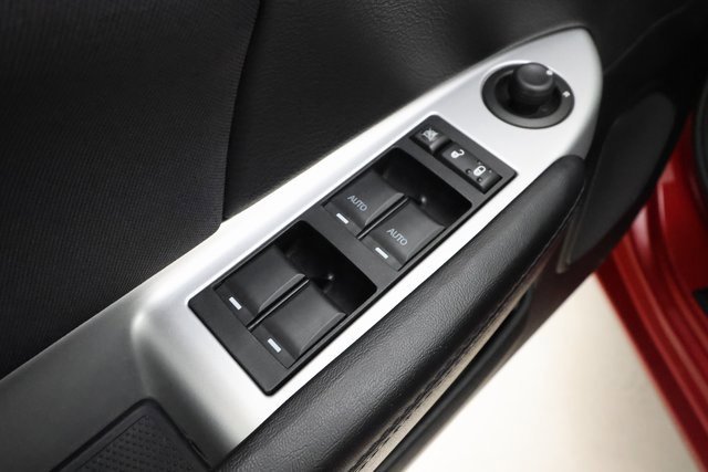 Used 2013 Chrysler 200 Touring image 8