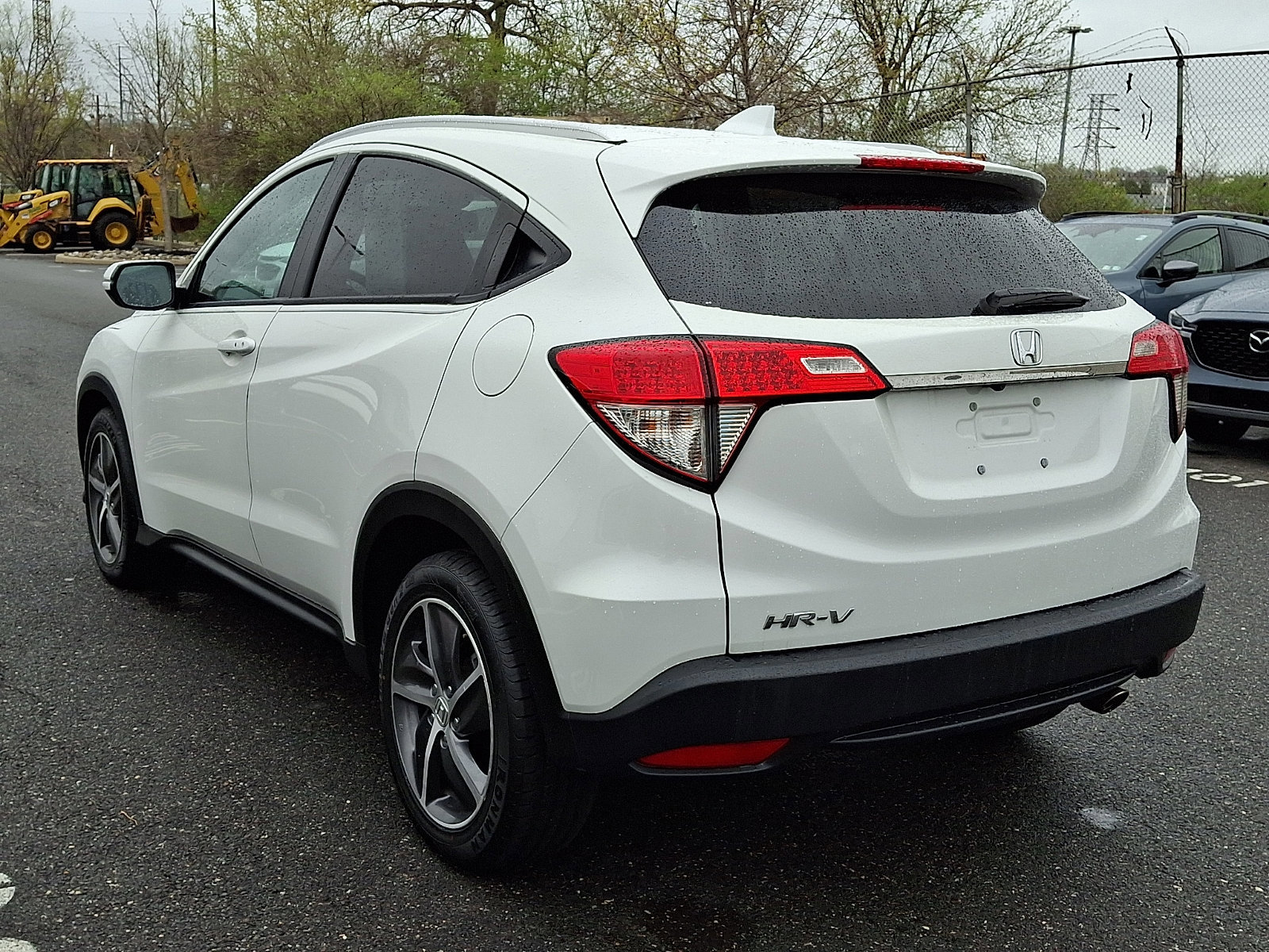 Used 2021 Honda HR-V EX-L image 4