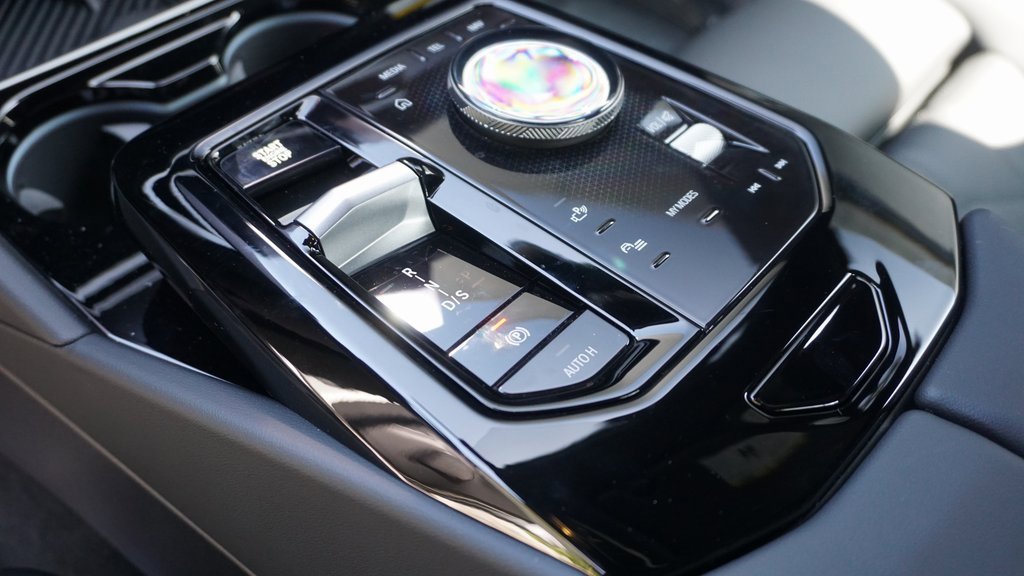 New 2025 BMW 530i image 12