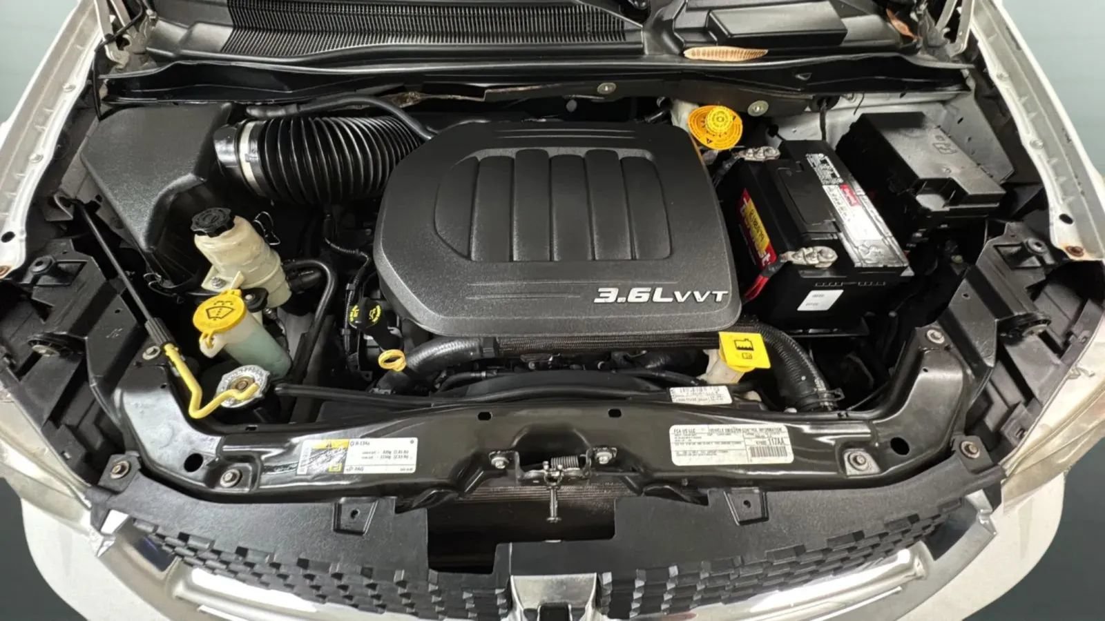 Used 2015 Dodge Grand Caravan SXT FWD image 24