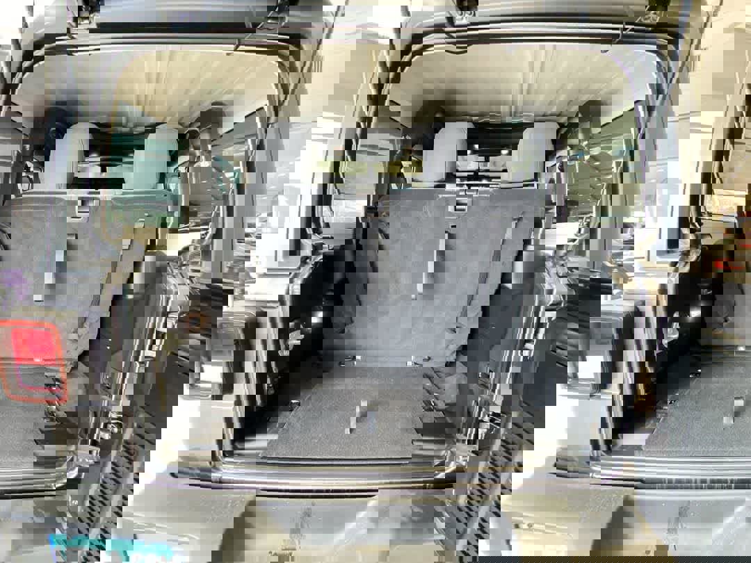 Used 2025 Jeep Wrangler Sport image 24