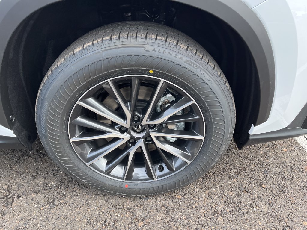 New 2026 Lexus NX 350h AWD w/ Cold Area Package image 5