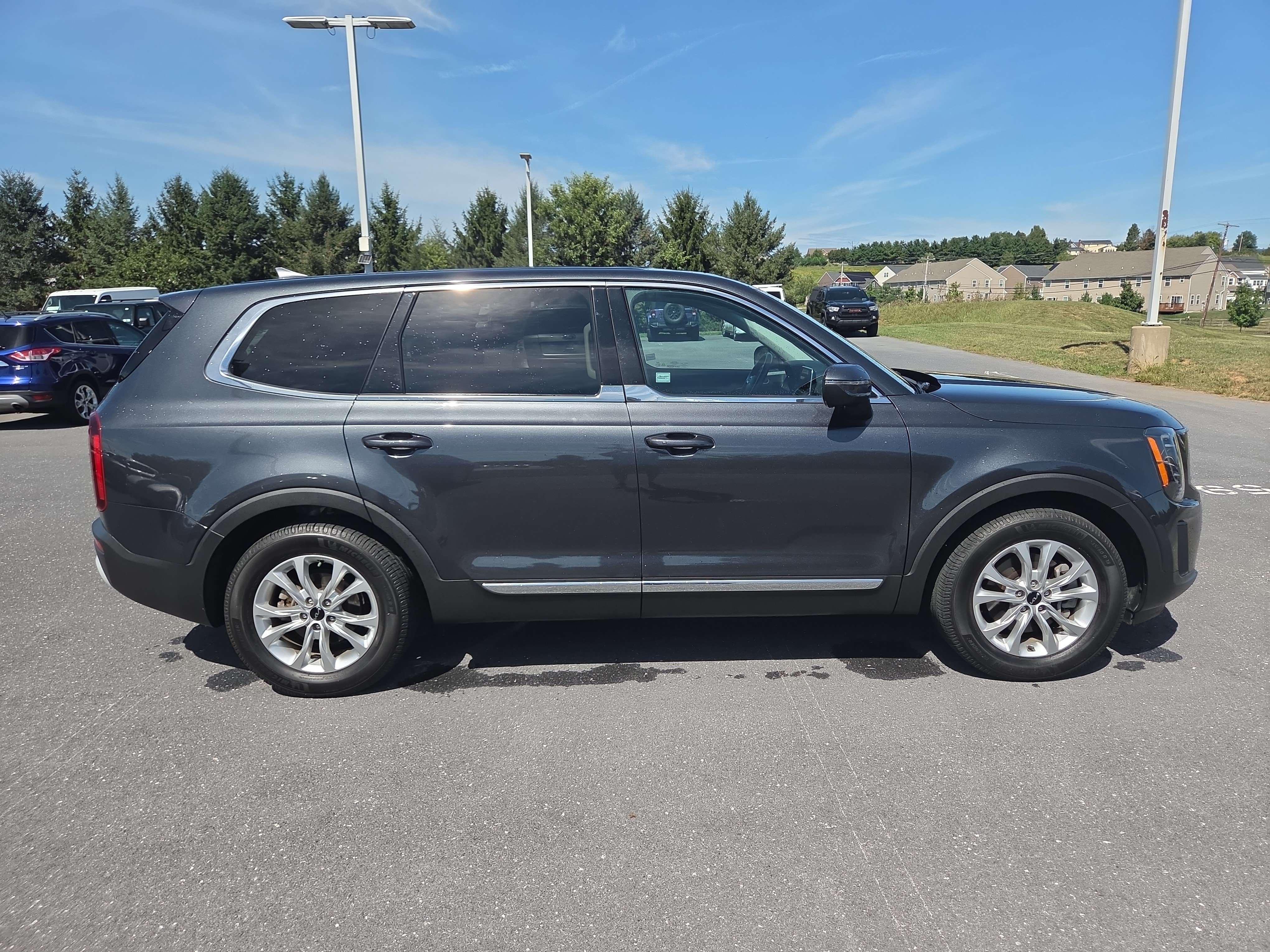 Used 2022 Kia Telluride LX AWD/4WD image 17