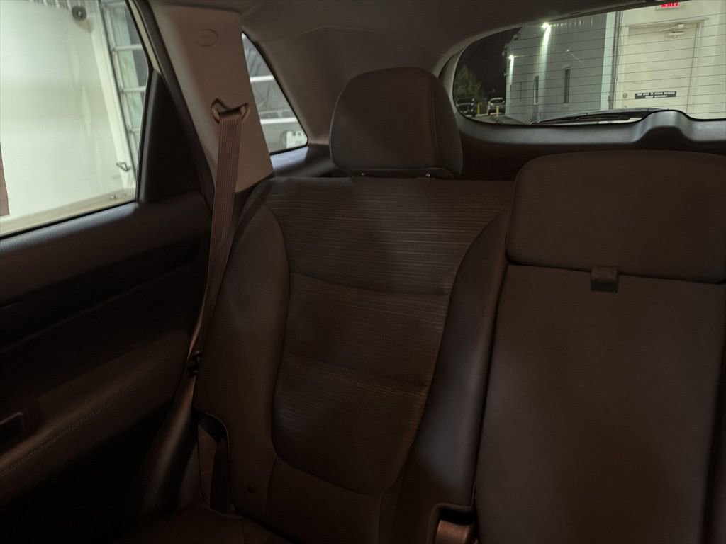 Used 2015 Kia Sorento LX image 14
