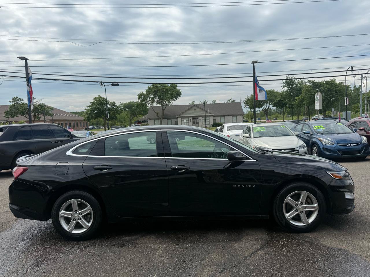 Used 2022 Chevrolet Malibu LT FWD image 8