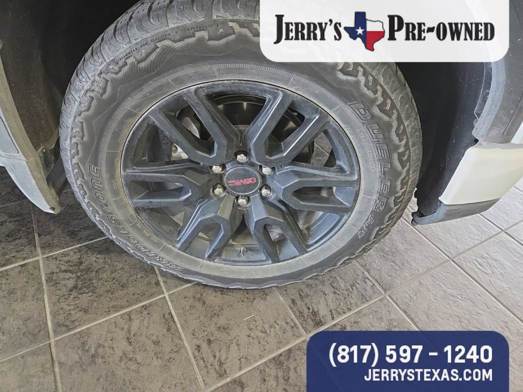 Used 2023 GMC Sierra 1500 Elevation w/ X31 Off-Road Package AWD/4WD image 4