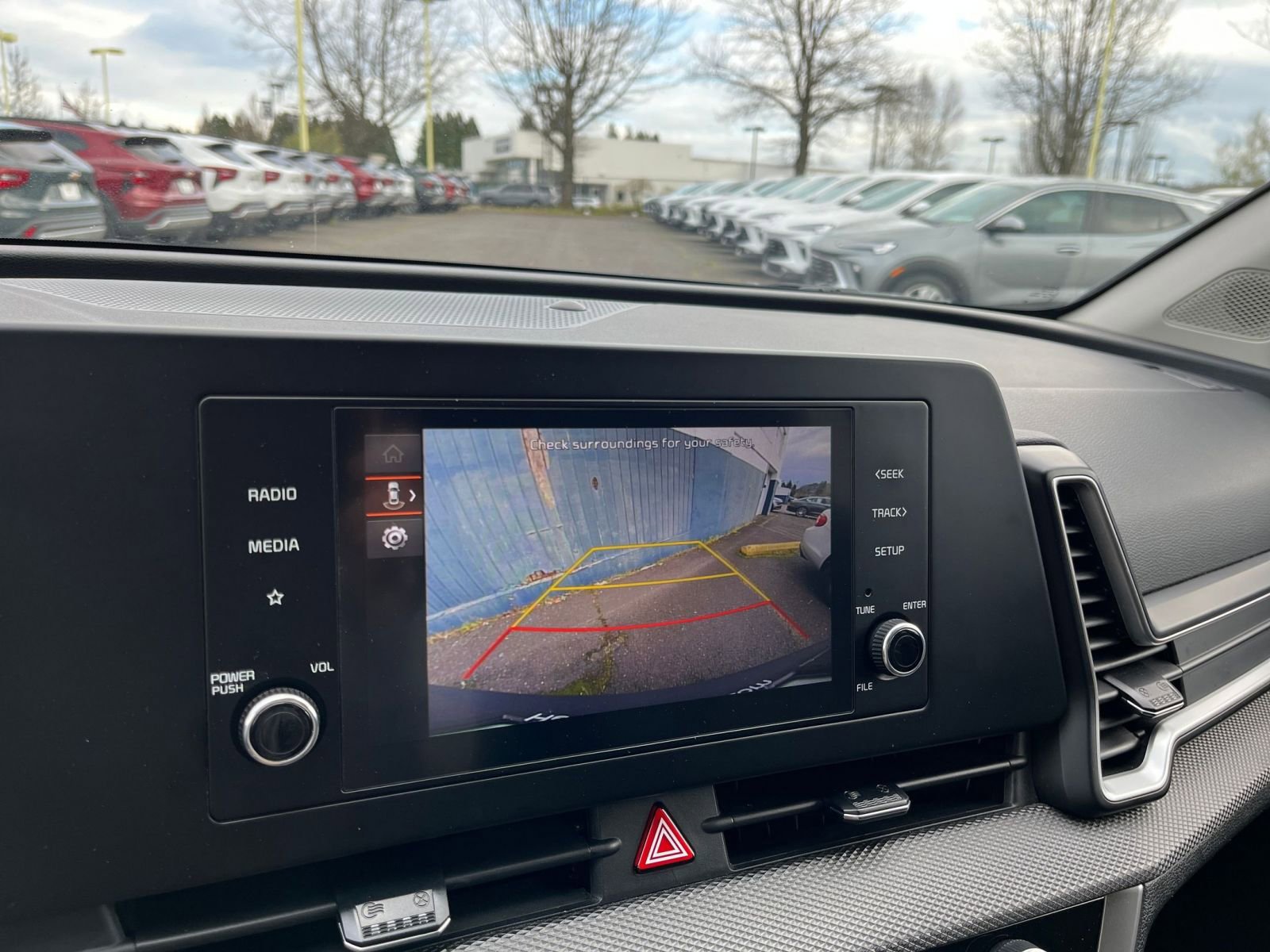 Used 2024 Kia Sportage LX image 23