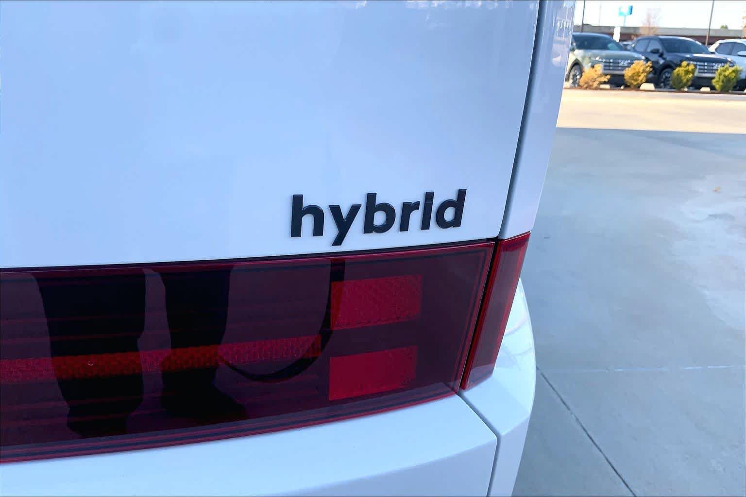 New 2027 Hyundai Santa Fe Calligraphy FWD image 15