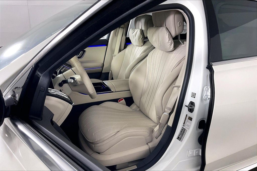 Certified 2022 Mercedes-Benz S 500 4MATIC image 2