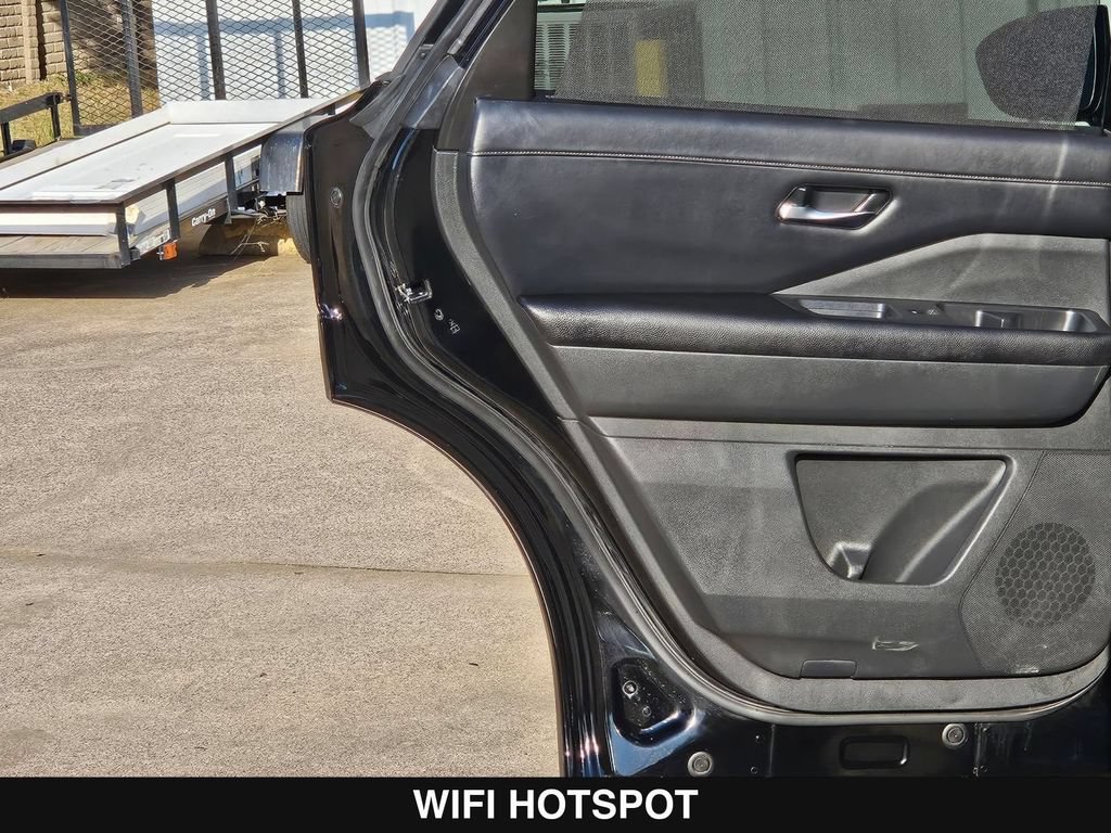 Used 2024 Nissan Pathfinder SL w/ SL Premium Package FWD image 19