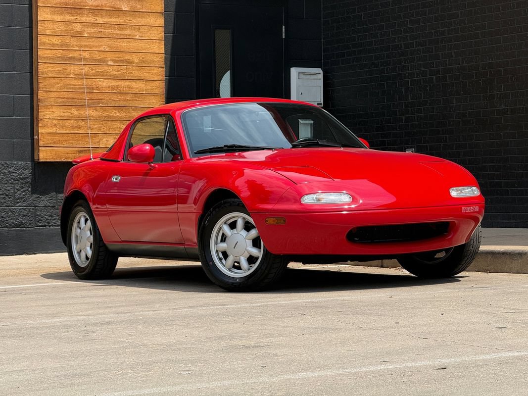 Used 1990 MAZDA MX-5 Miata RWD image 8