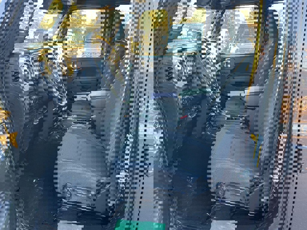 New 2026 Jeep Gladiator Sport image 21