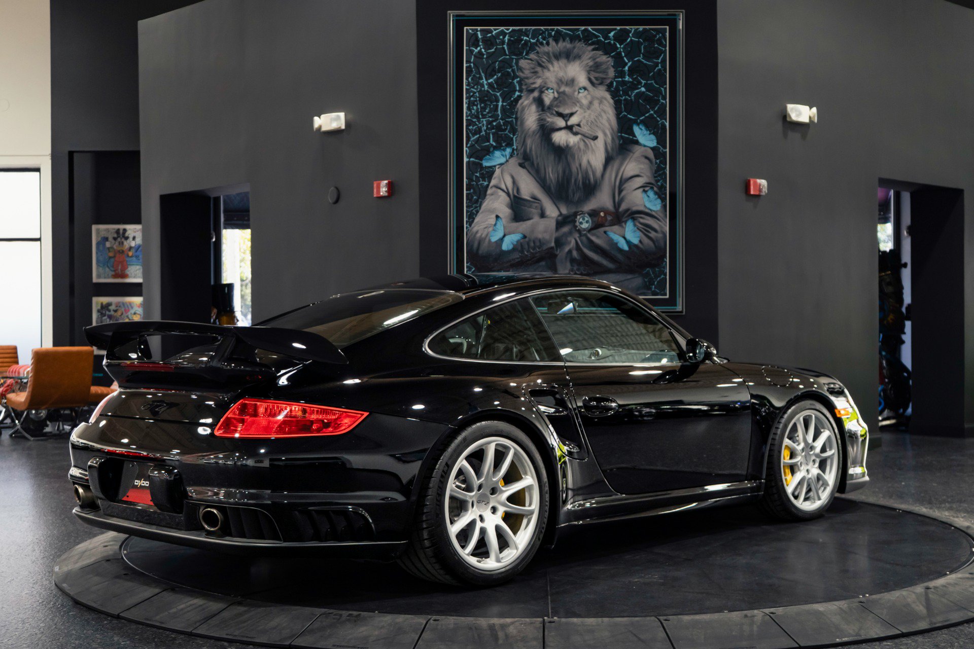 Used 2008 Porsche 911 GT2 RWD image 3