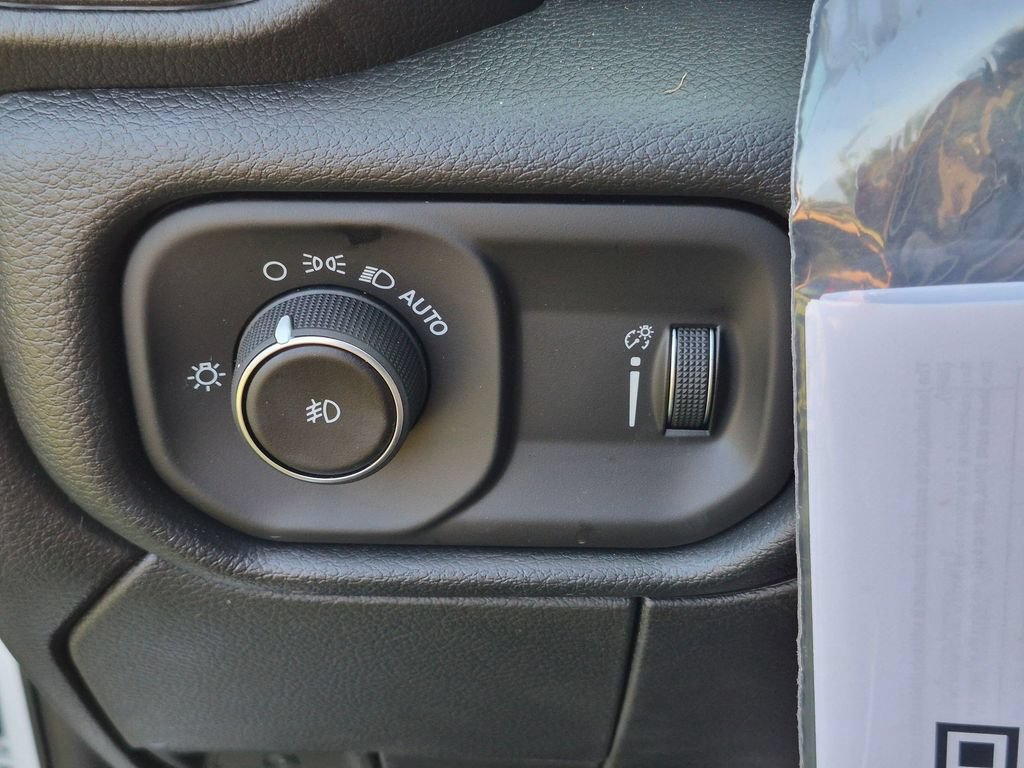 New 2026 RAM 3500 Tradesman w/ Chrome Appearance Group A AWD/4WD image 12