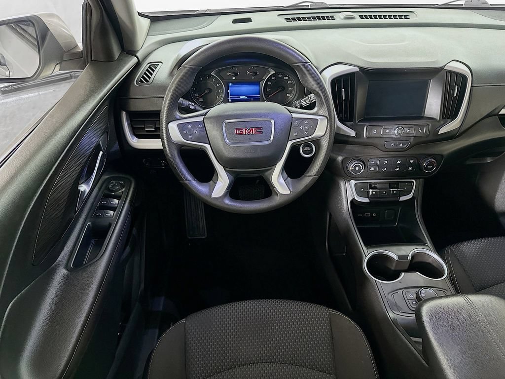 Used 2022 GMC Terrain SLE AWD/4WD image 4