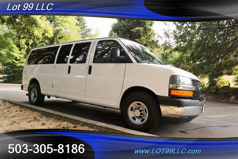 Used 2017 Chevrolet Express 3500 LT w/ LT Preferred Equipment Group RWD image 7