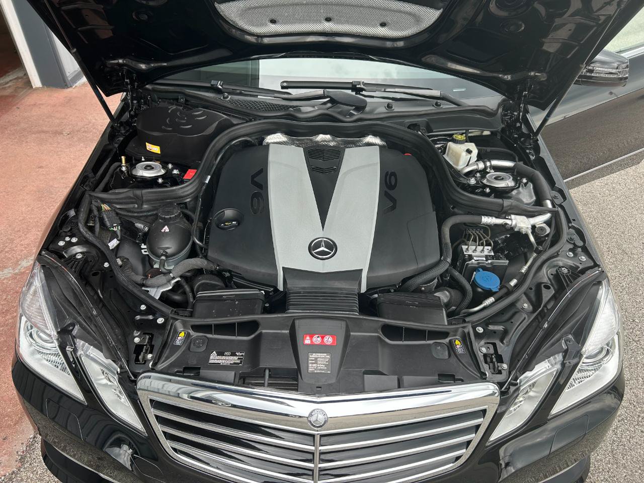 Used 2013 Mercedes-Benz E 350 BlueTEC Sedan image 40