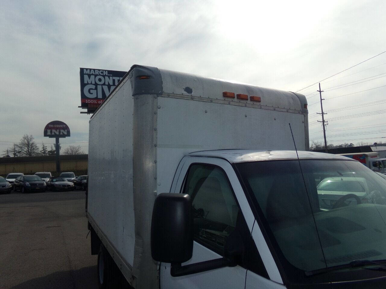 Used 2009 Chevrolet Express 3500 image 39