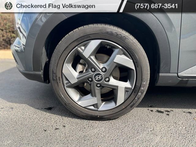 Used 2023 Hyundai Venue SEL w/ Cargo Package image 3