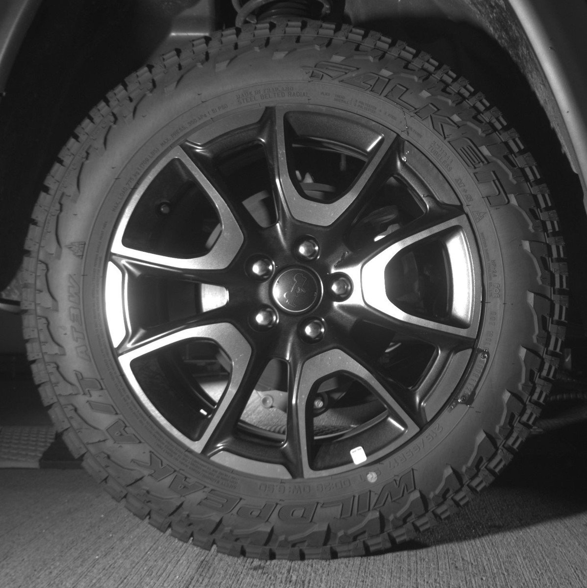 Used 2025 Jeep Compass Trailhawk image 14