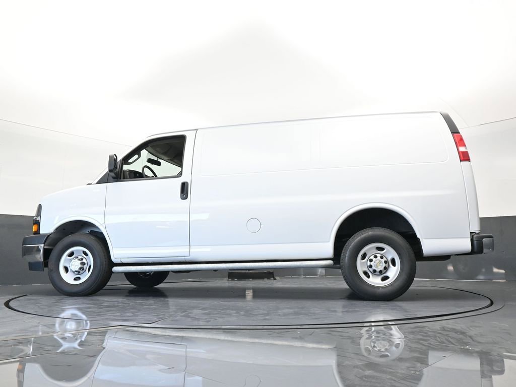 Used 2024 Chevrolet Express 2500 w/ Driver Convenience Package image 49