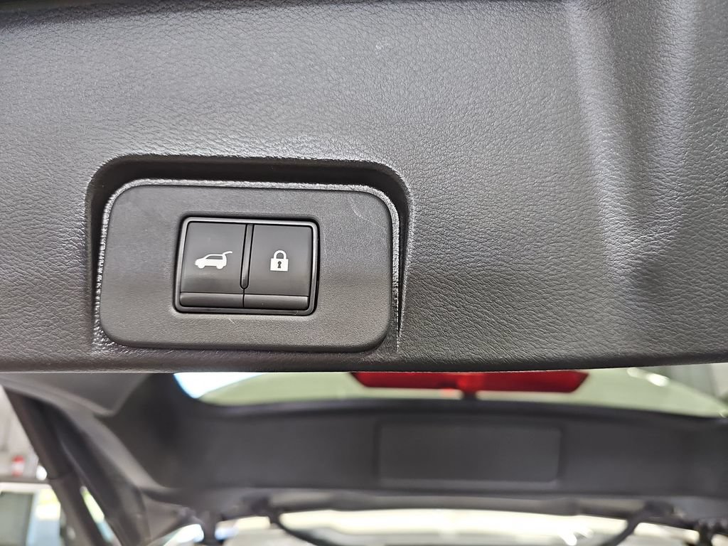 Used 2023 Nissan Rogue SL AWD/4WD image 13