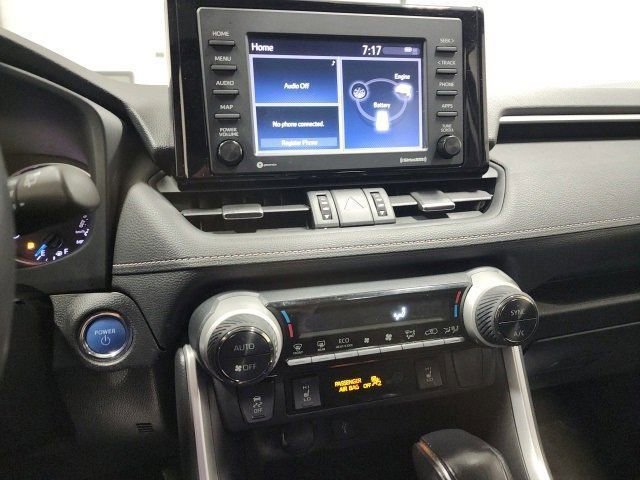 Certified 2022 Toyota RAV4 XLE Premium image 31