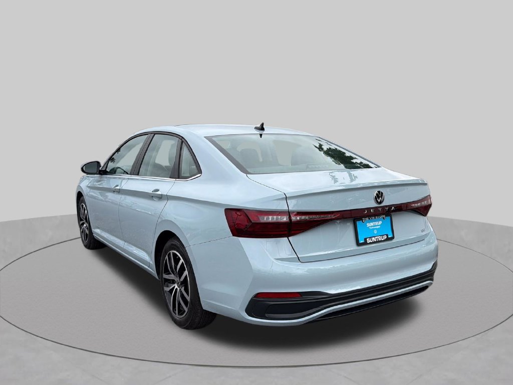 Used 2025 Volkswagen Jetta SE w/ Sunroof Package FWD image 17