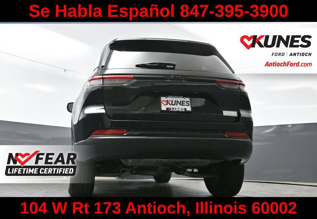 Used 2025 Jeep Grand Cherokee Altitude AWD/4WD image 63
