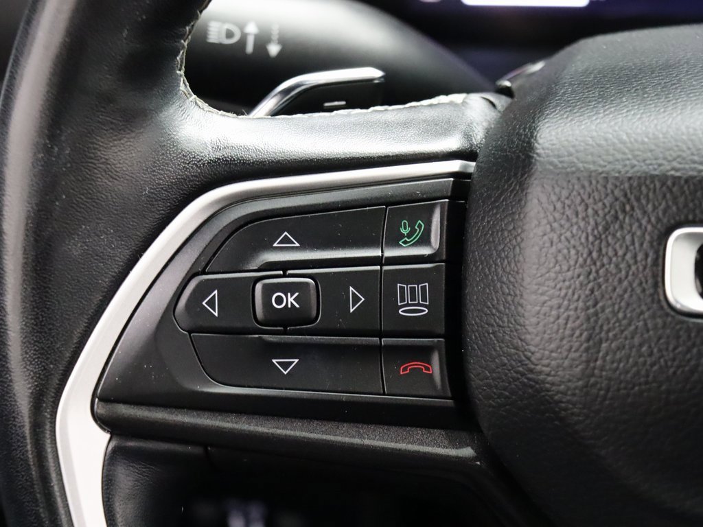 Used 2022 Jeep Grand Cherokee Altitude image 21