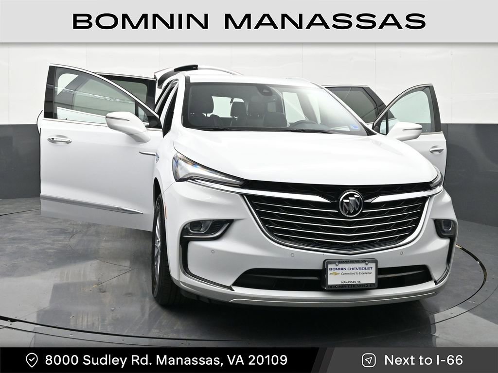 Used 2023 Buick Enclave Essence image 43