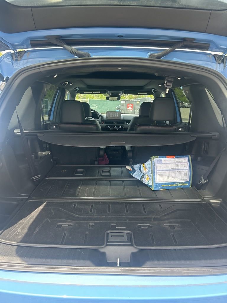 Used 2025 Honda Pilot TrailSport image 15