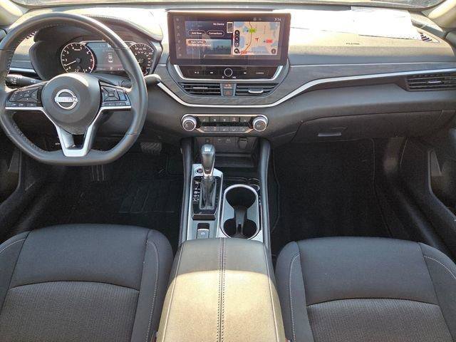 Used 2024 Nissan Altima 2.5 SV w/ SV Premium Package image 12