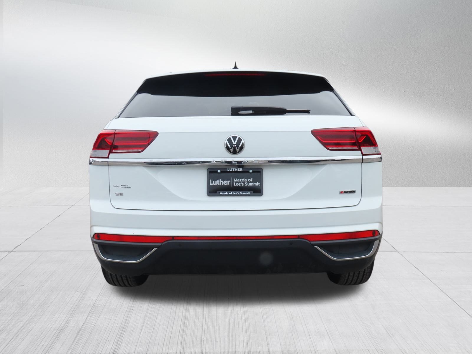 Used 2022 Volkswagen Atlas Cross Sport SE w/ Panoramic Sunroof Package image 6