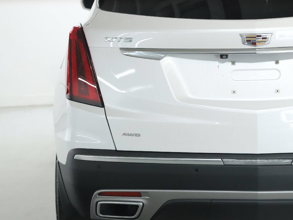 Used 2020 Cadillac XT5 Premium Luxury w/ LPO, Floor Liner Package AWD/4WD image 43