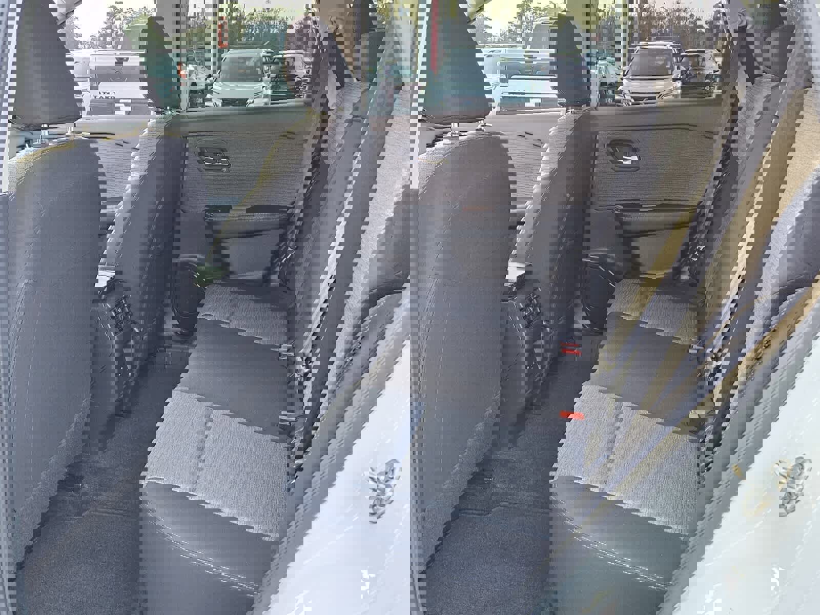 Used 2023 Nissan Rogue SV image 4