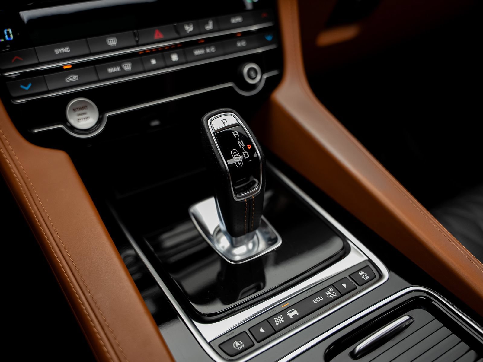 Used 2020 Jaguar F-PACE SVR AWD/4WD image 51