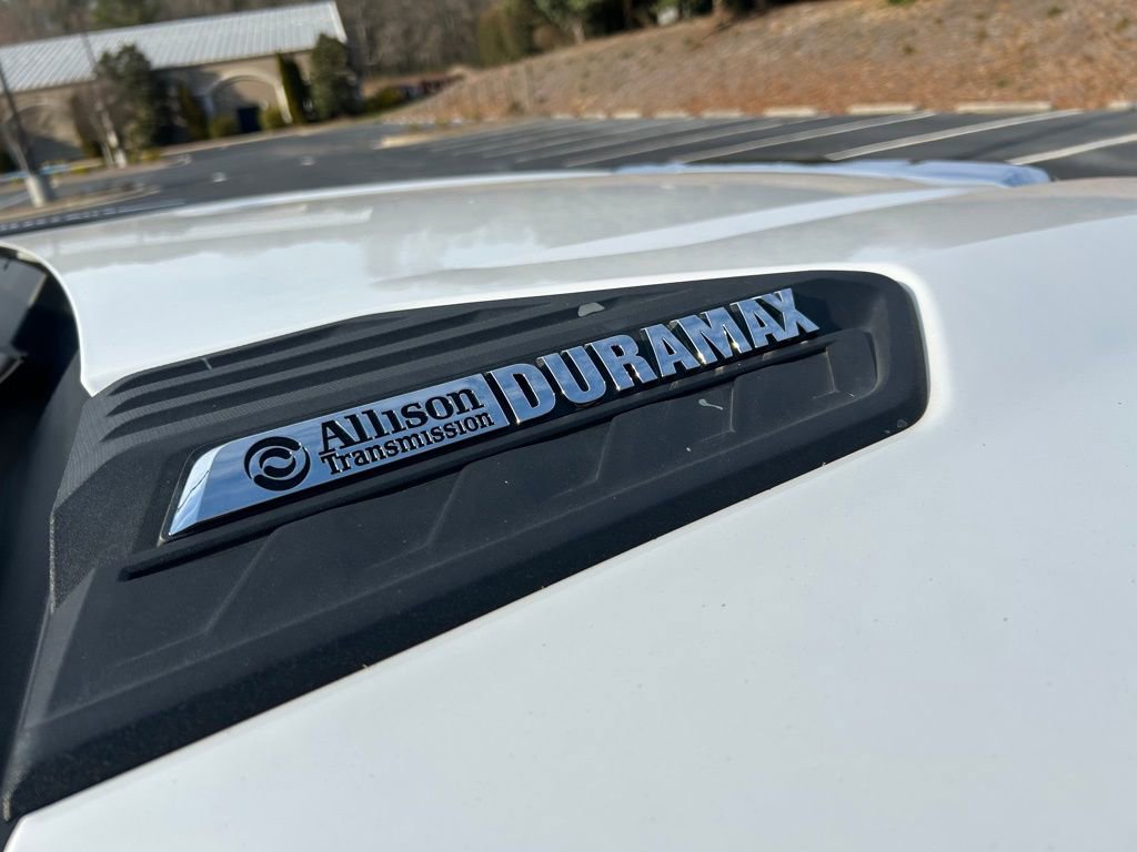 Used 2024 Chevrolet Silverado 3500 LT image 26