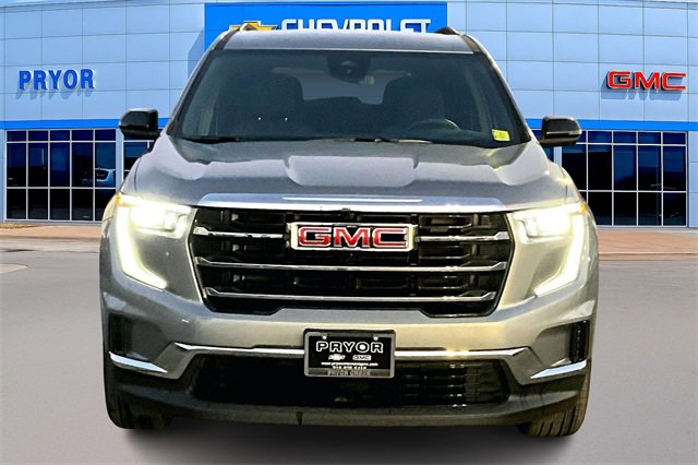 Used 2025 GMC Acadia Elevation image 2
