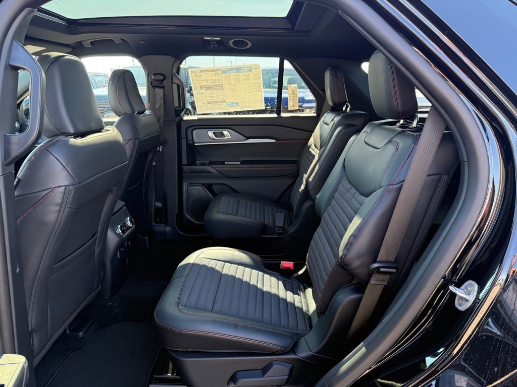 New 2026 Ford Explorer ST-Line w/ ST-Line Street Pack image 11