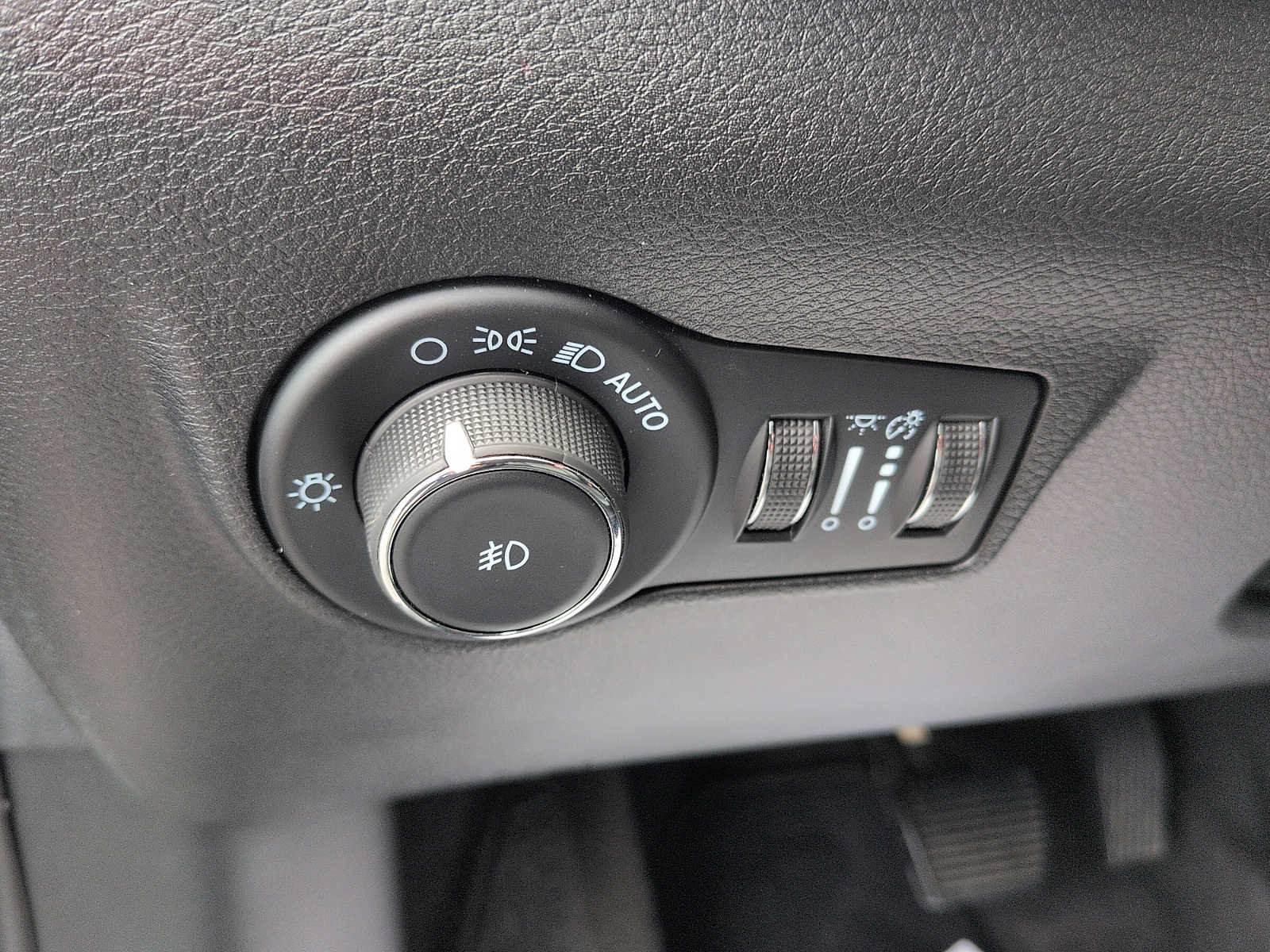 Used 2022 Jeep Compass Limited AWD/4WD image 15