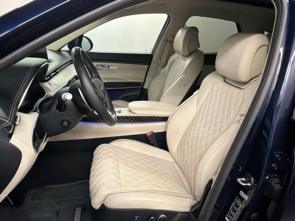Used 2024 Genesis GV70 3.5T Sport w/ Sport Prestige Package AWD/4WD image 27