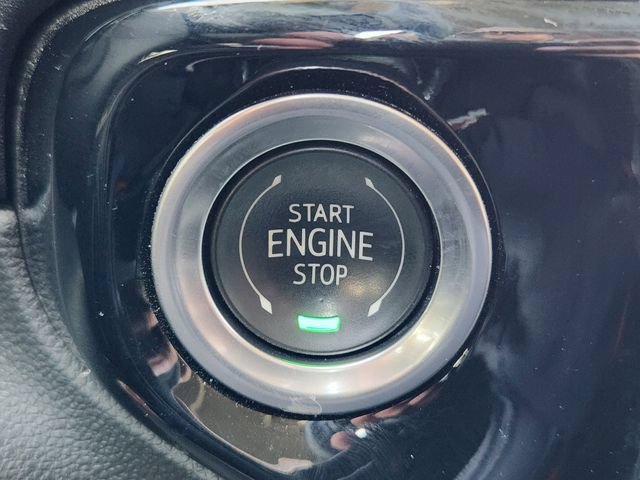 Used 2025 Chevrolet Silverado 1500 LT AWD/4WD image 24
