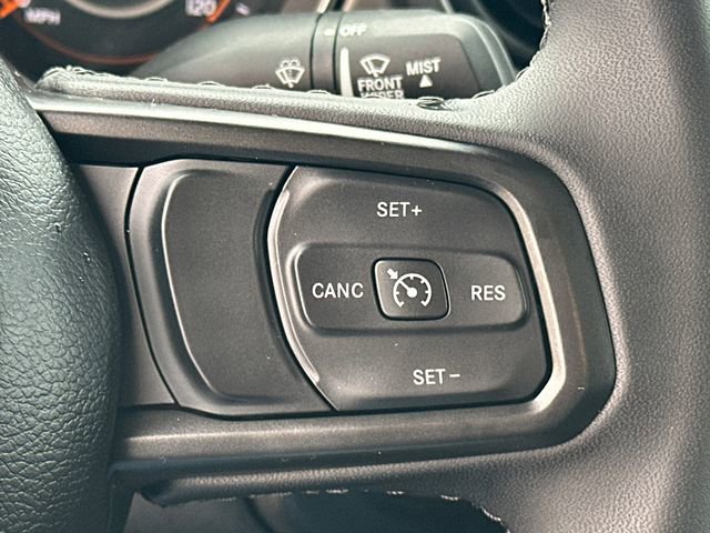 Used 2023 Jeep Gladiator Willys image 29